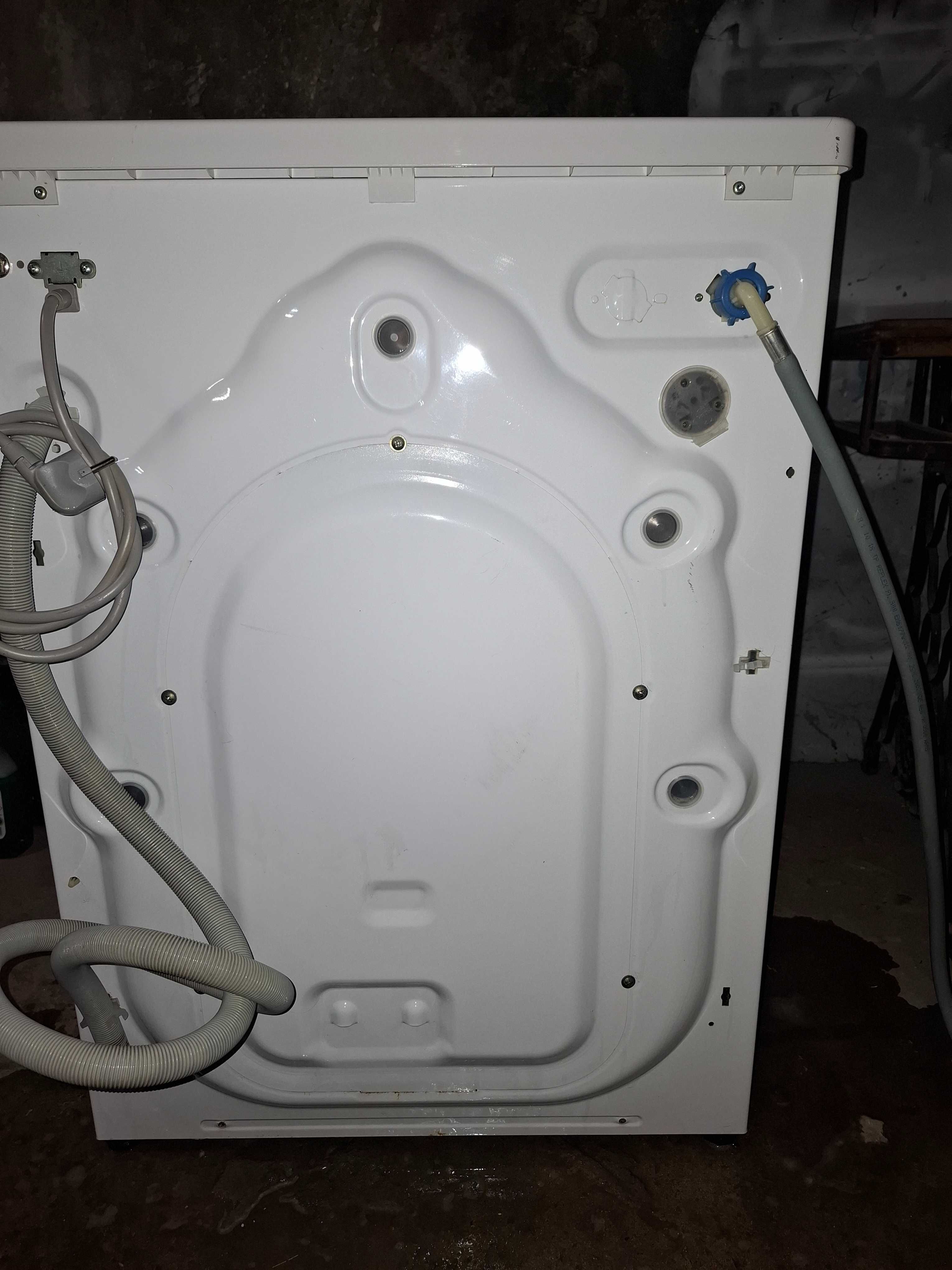 Maquina de lavar roupa 9 kg