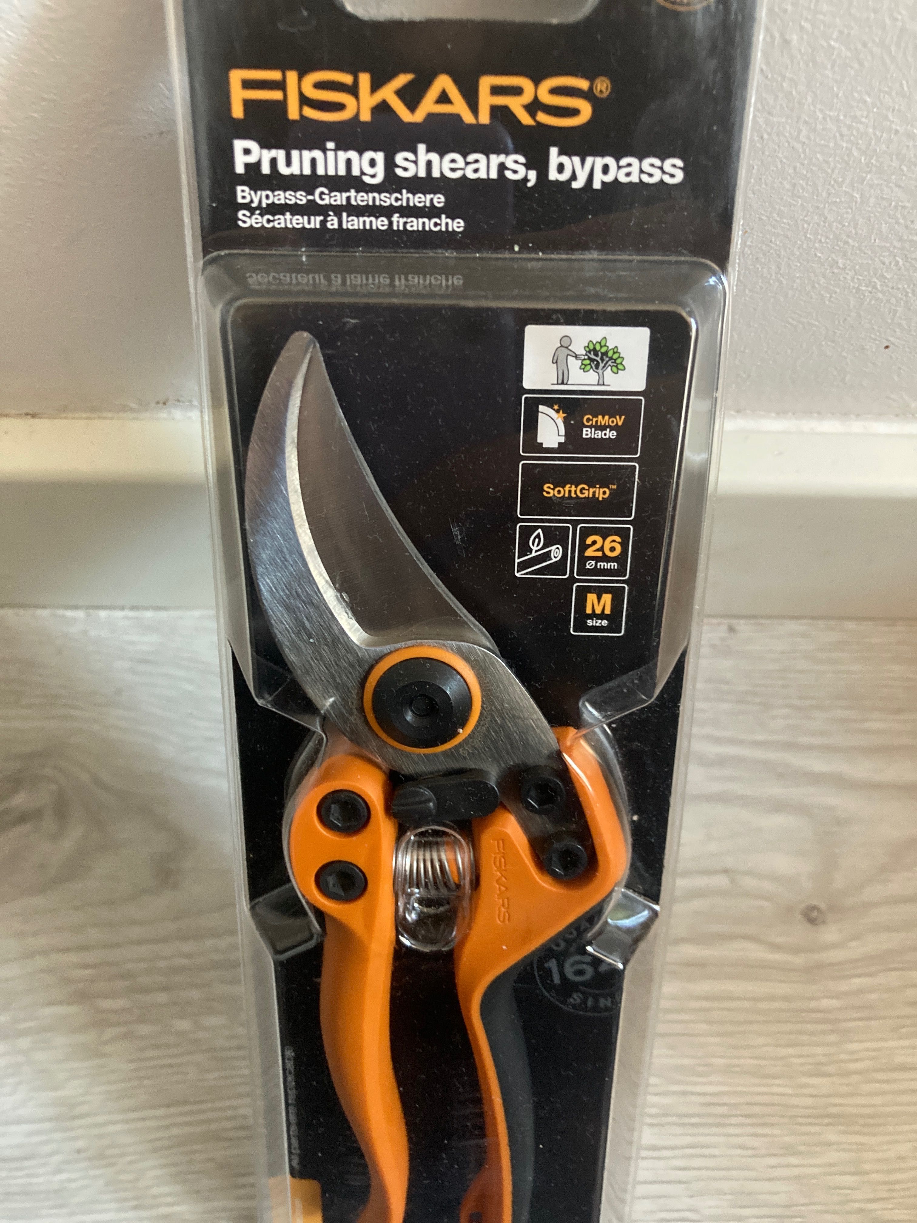 Fiskars Pruning shears bypass sekator