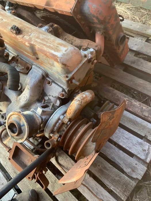 Продам мотор зил 130 131