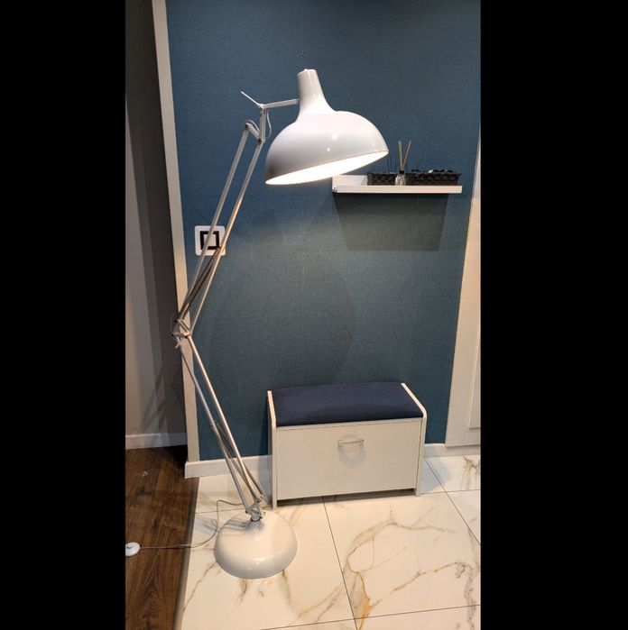 Lampa podłogowa stojąca biała "pixar'