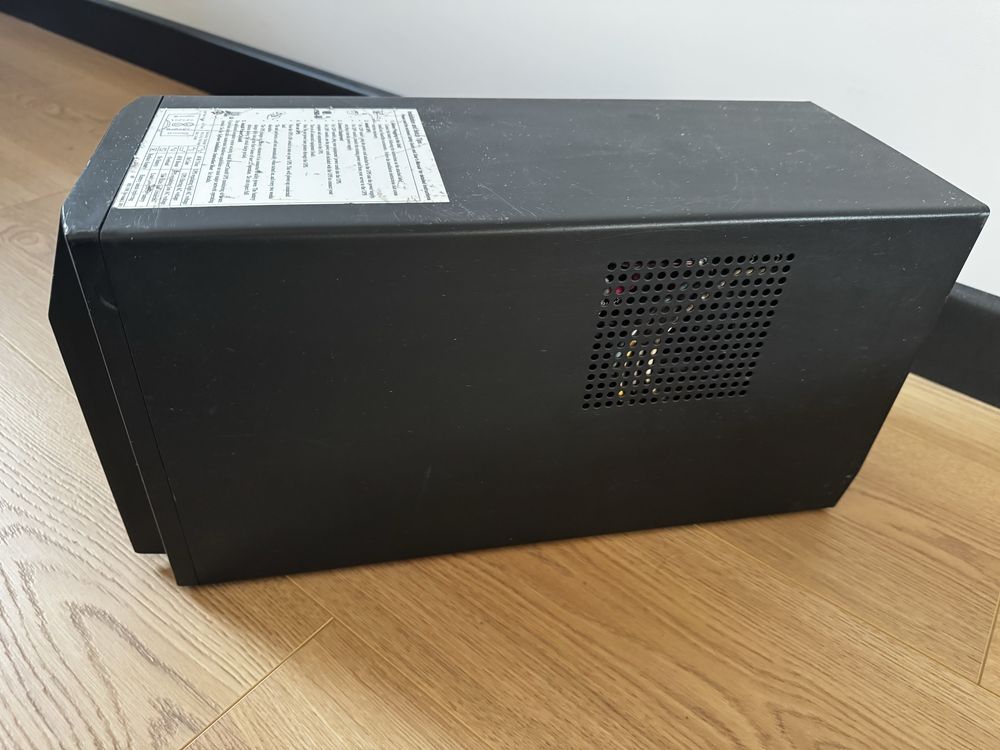 UPS APC Smart UPS 1000 zasilacz awaryjny bez akumulatorów