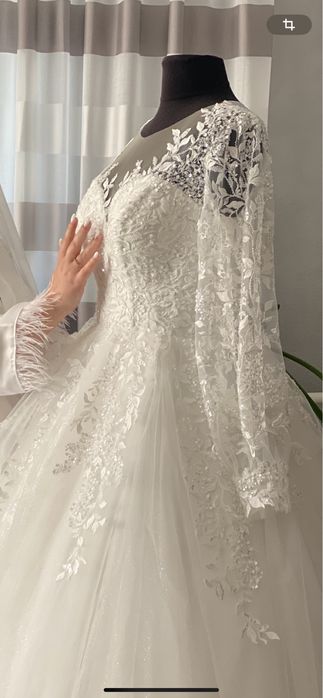 Продам весільне плаття 54р