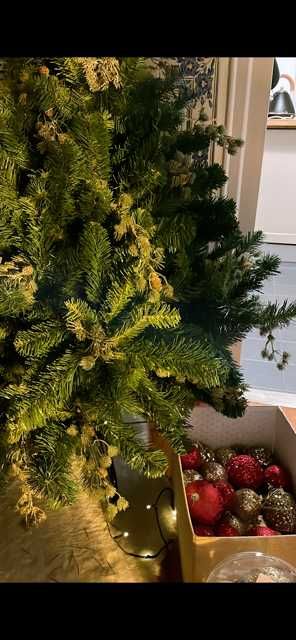 Beautiful Xmas tree 120cm  |  Linda Arvore de Natal, compacta de 120cm