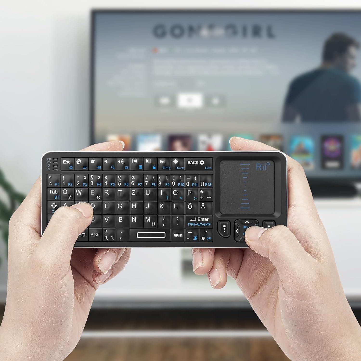 Klawiatura Rii Mini Bluetooth z touchpadem, układ niemiecki