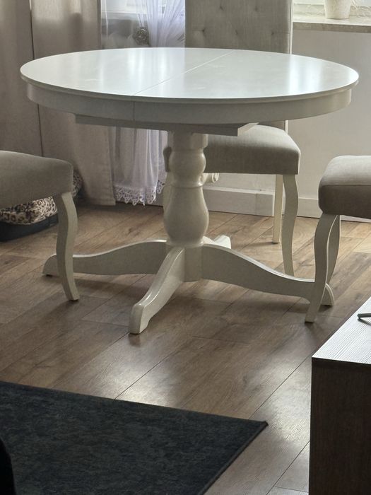 Okragly stol ikea praktycznie jak nowy