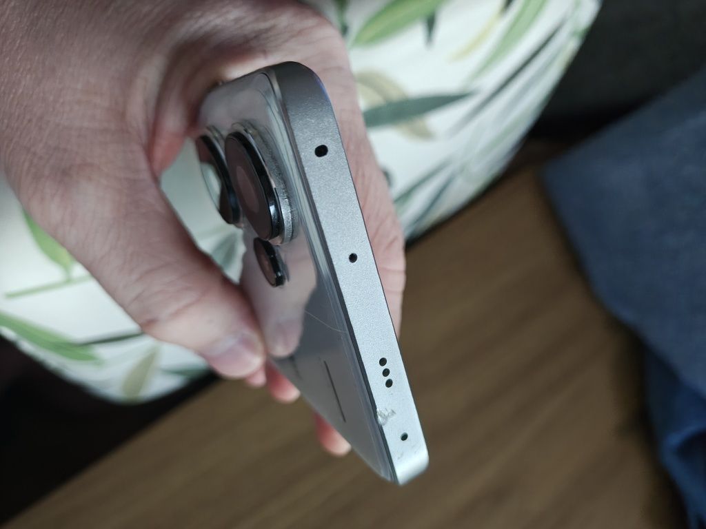 Smartfon Xiaomi Redmi Note 13 Pro+ 5G 12/512GB 6,67" biały