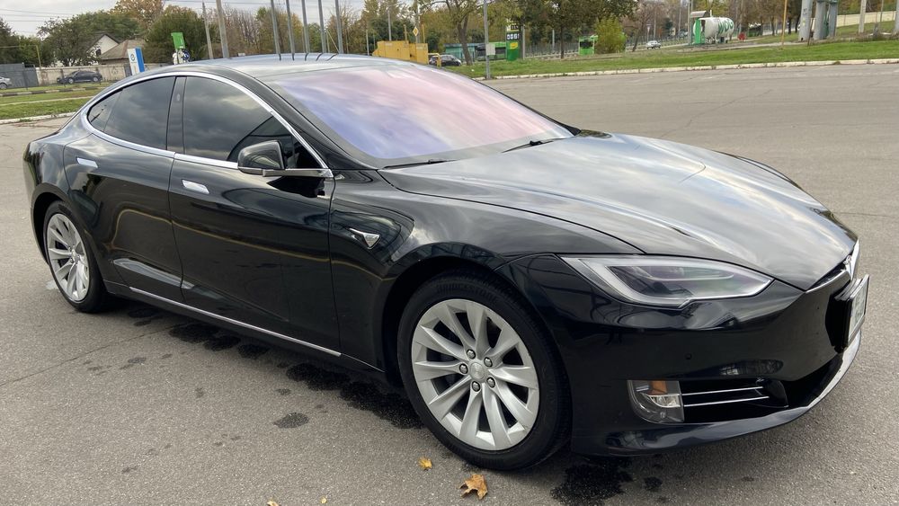 Продам Тесла S 75 D полный привод