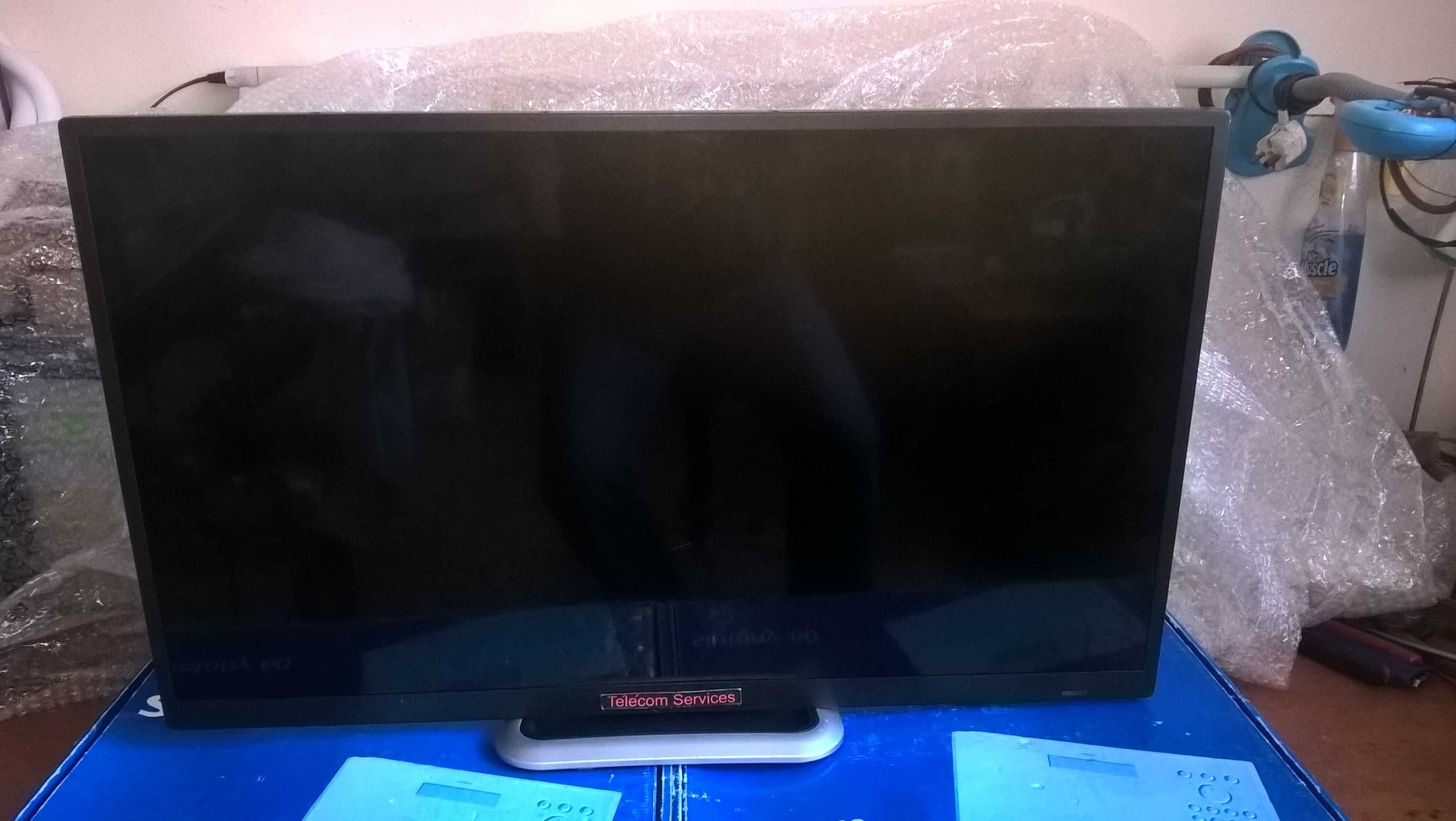 Монитор- телевизор 32''
