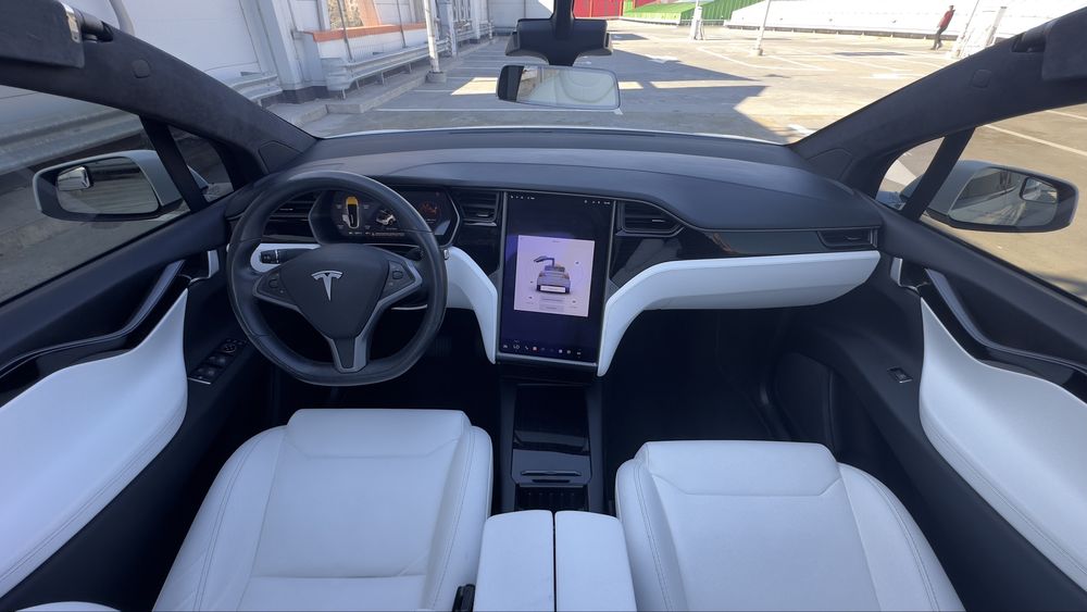 Tesla Model X! 100Kw Long Range Dual Motor!