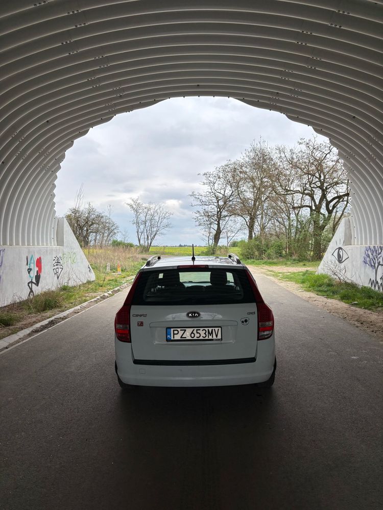 Pierwsze auto? Kia Ceed 1.6 – diesel, klima i luz!p