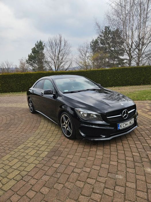 Mercedes-Benz CLA Mercedes CLA 200 AMG pakiet czarno czarny