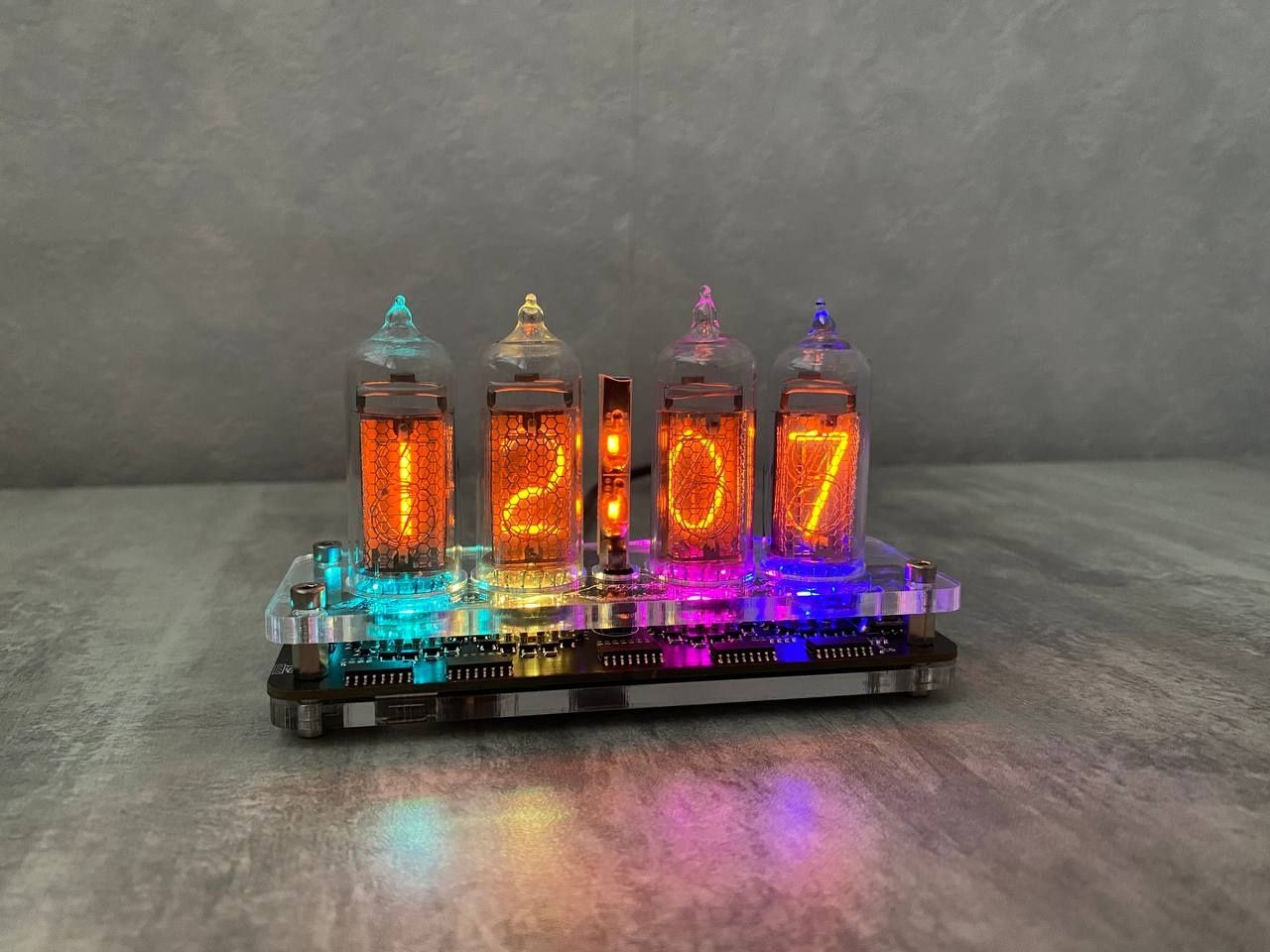 Nixie clock, ламповые часы, ламповий годинник на ИН-14