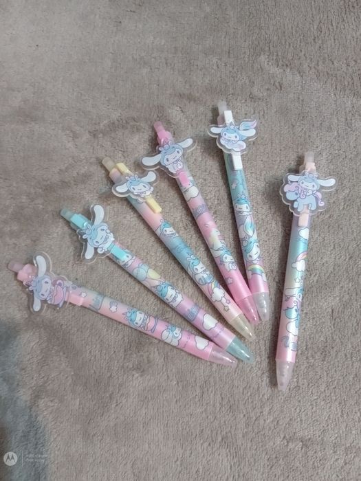 Zestaw nowych długopisów cinnamoroll