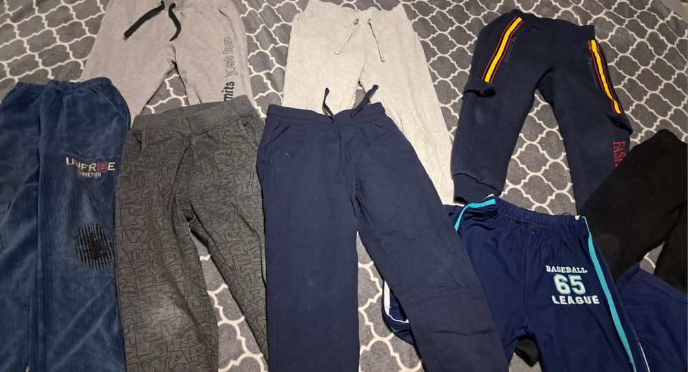 Zestaw 8x Spodnie dresowe dresy 122 Star Wars 5 10 15