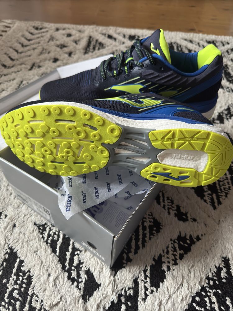 Чоловічі кросівки Joma 46 р.