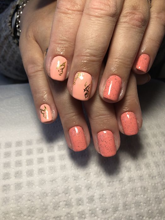 Manicure hybrydowe i pedicure hybrydowy Praga Południe