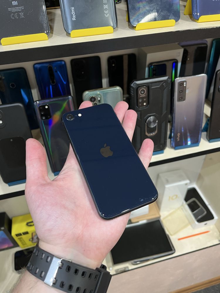 Apple iPhone SE 2022 (3rd Gen)