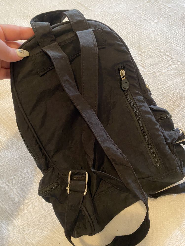 Mochila marca FANTASY zero marcas de uso