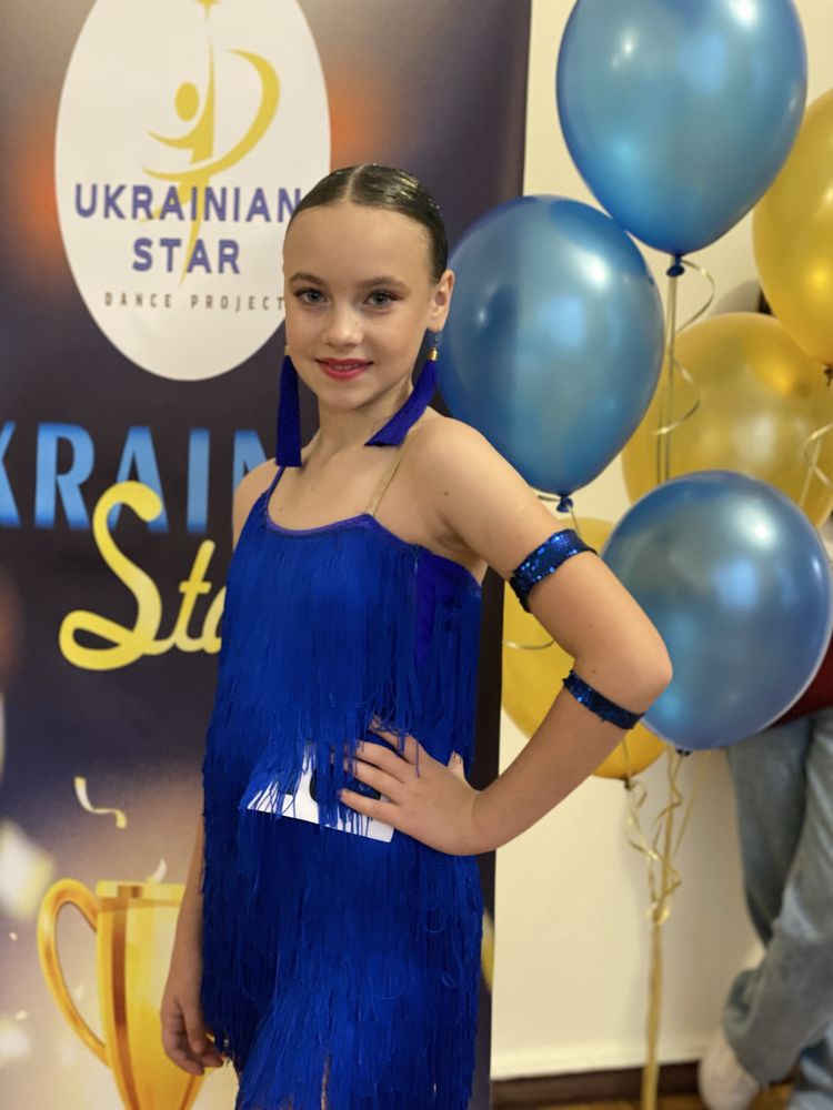 Плаття для латини