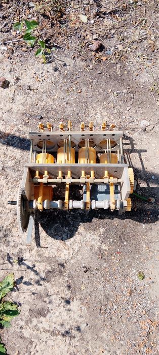 Макет двигателя учебно наглядный 8 клапанов