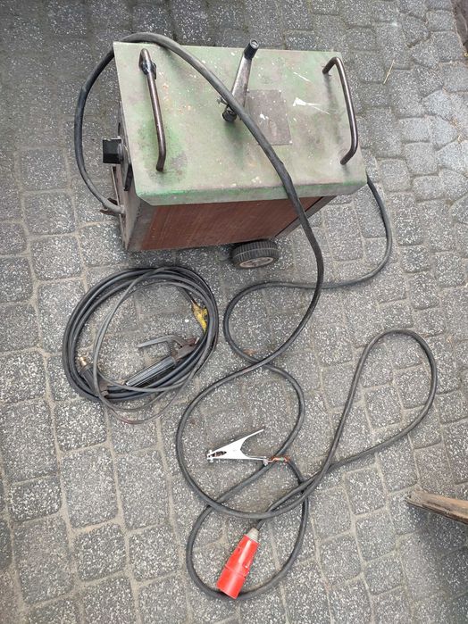 Spawarka transformatorowa sprawna .