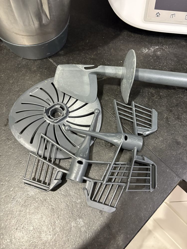 Thermomix Tm 5 - stan super dwa naczynia plus dodatki