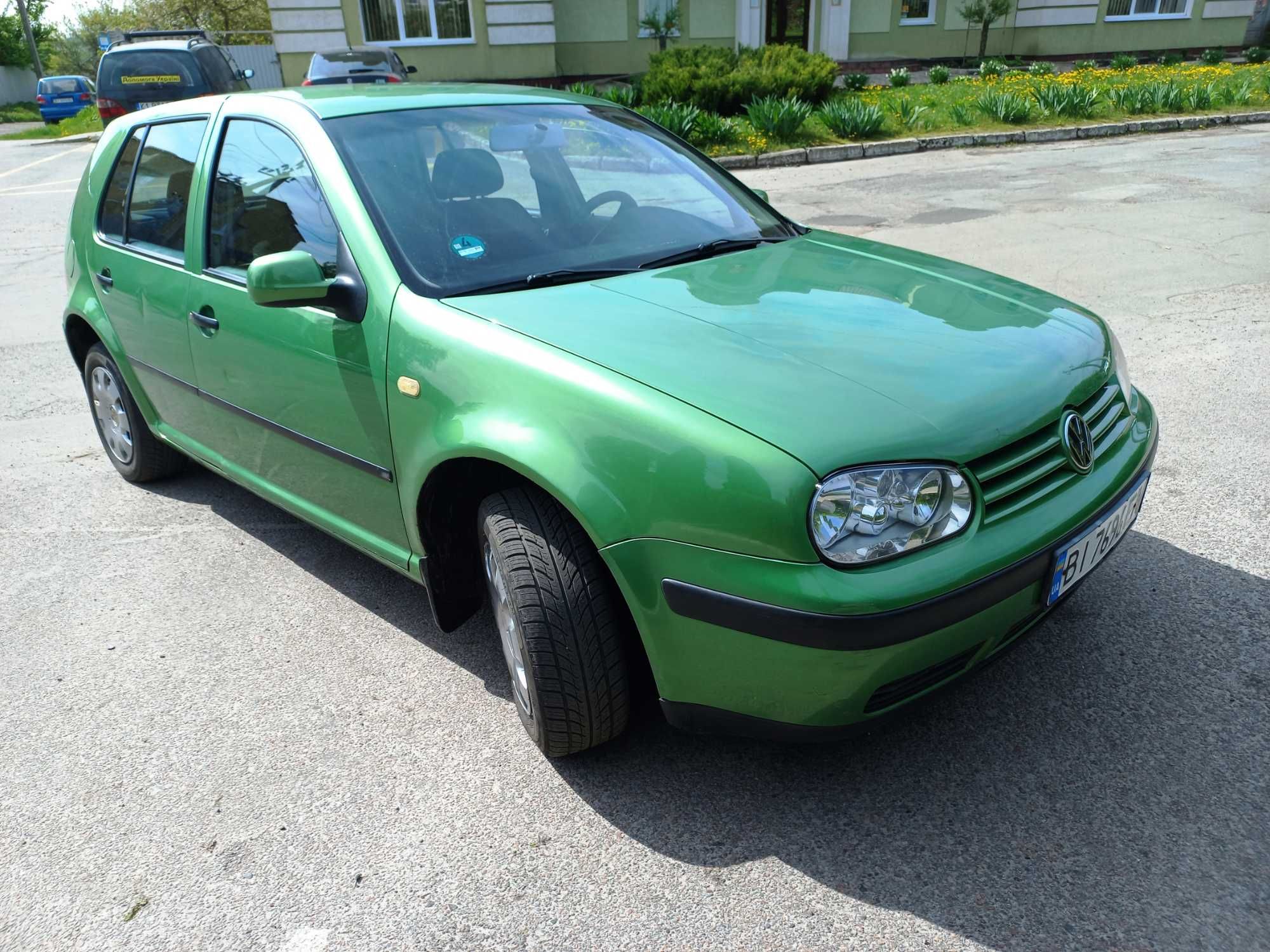 Volkswagen Golf 4 у доброму стані