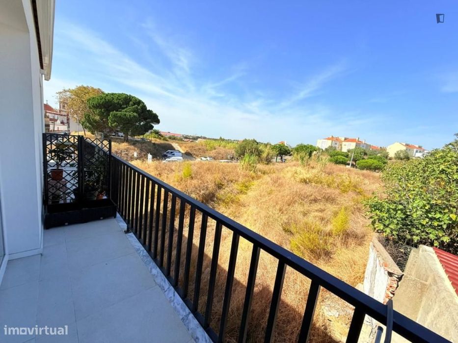 Estúdio - localizado em Caparica Lisbon