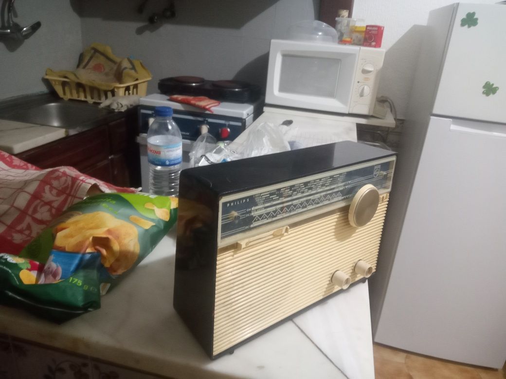 Radio Philips funciona a pilhas