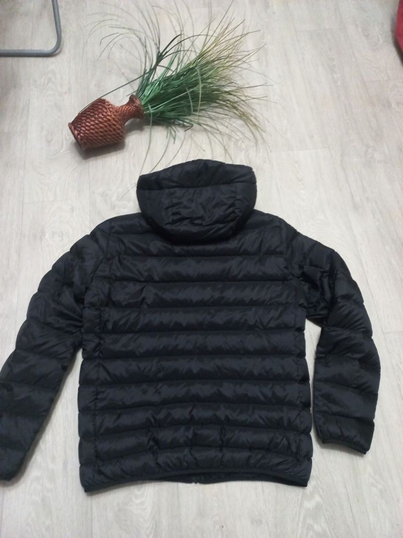 Куртка пуховик деми ,, UNIQLO,, р.М