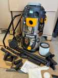 Titan TTB777VAC 1500W 40Ltr Odkurzacz przemysłowy na mokro i sucho 240