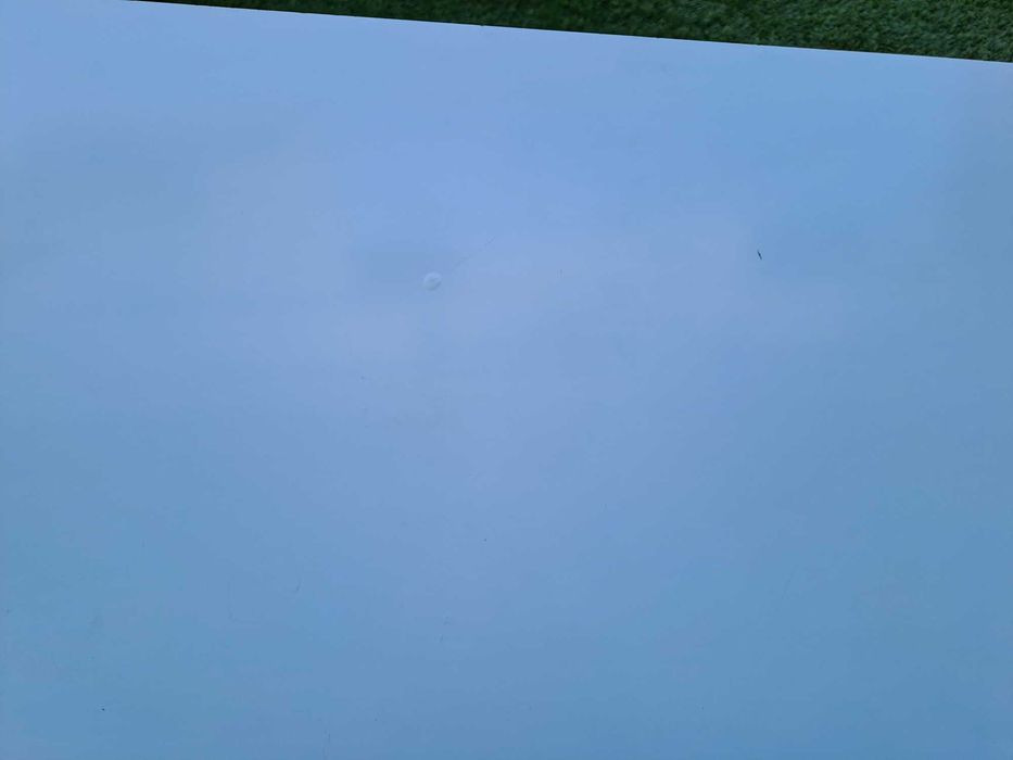 Prateleira branca de cozinha com suporte canecas - bom estado