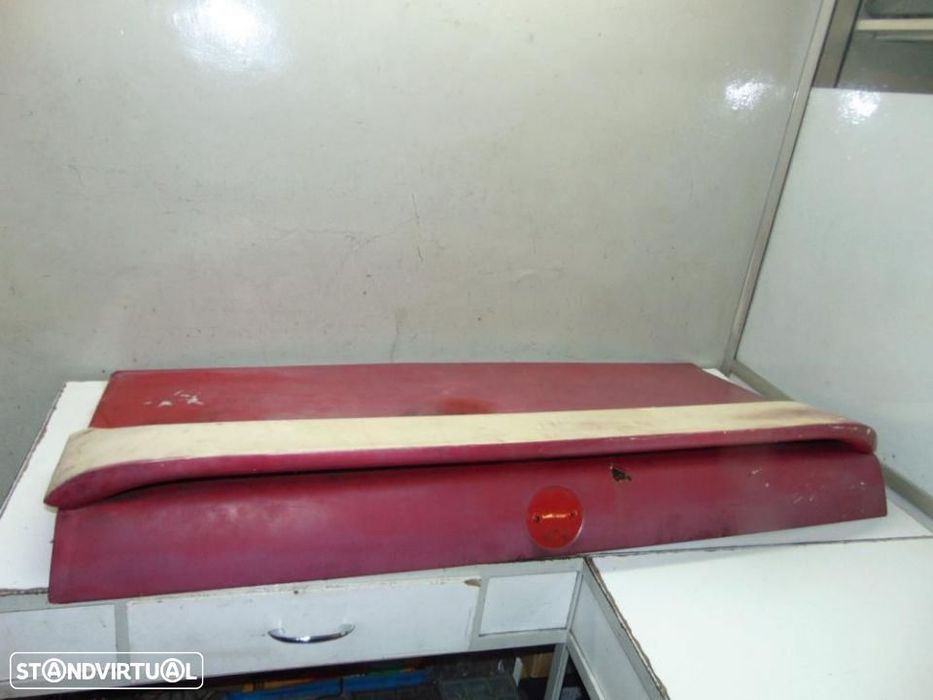 BMW E30 tampa da mala