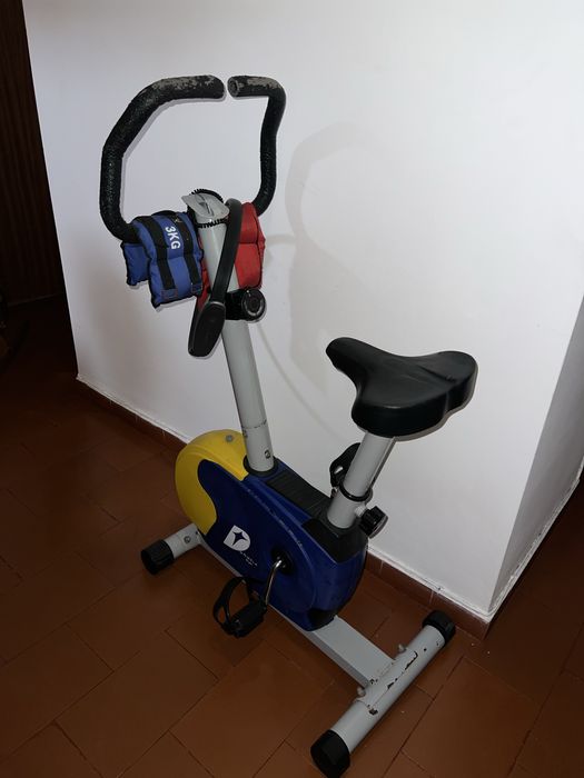 Bicicleta de ginásio