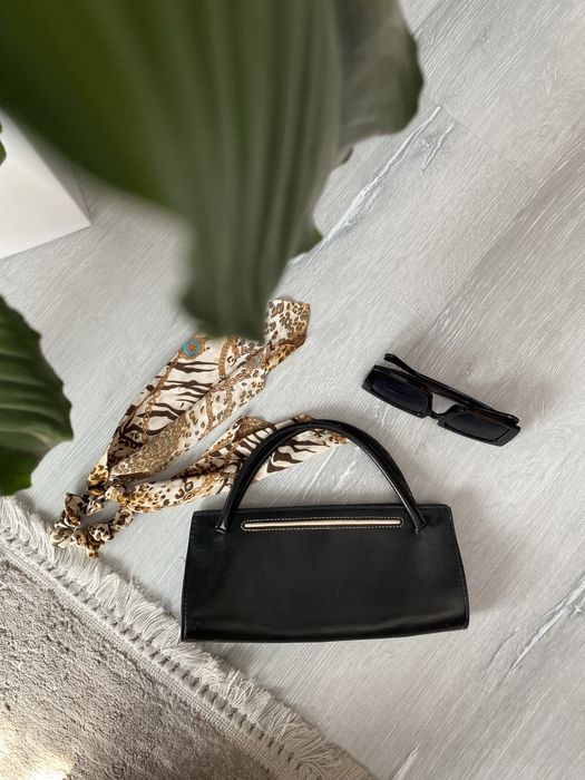 Лакова сумка клатч