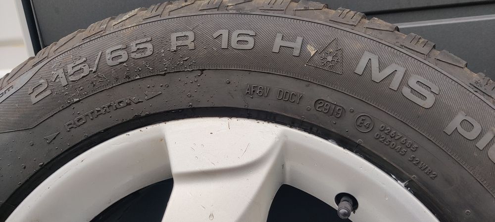 Komplet kół Aluminiowych 16" 5x114,3 215/65/16 Dacia Duster Renault