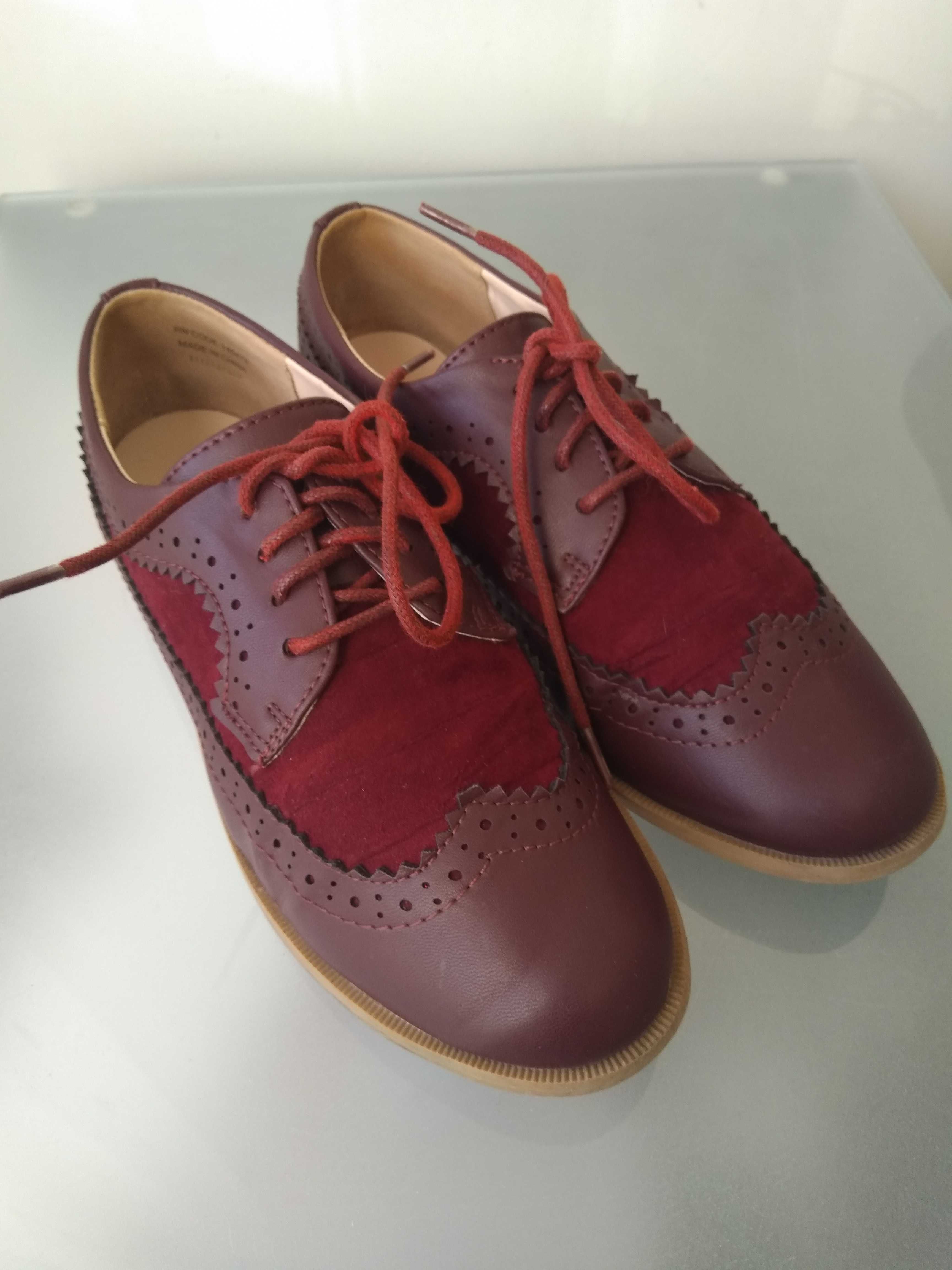 Sapatos cordão rasos 37