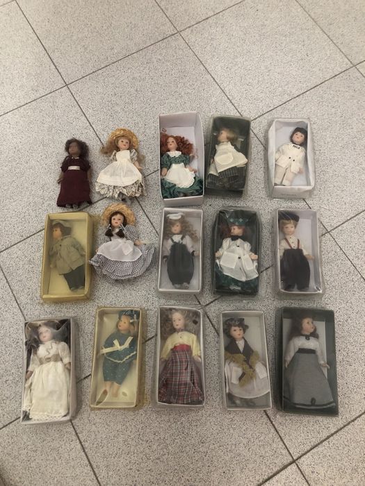 15 Bonecas de procelana
