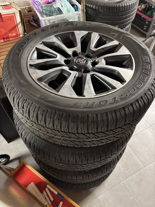 Toyota Land Cruiser Invincible 2.8 (salon PL)