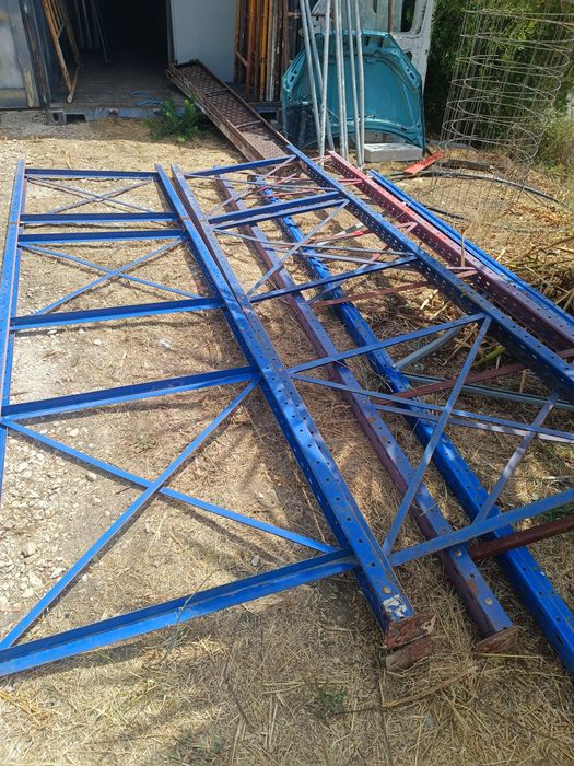 Vendo Racks/Prateleiras Arrumação (Bastidores/Travessas)