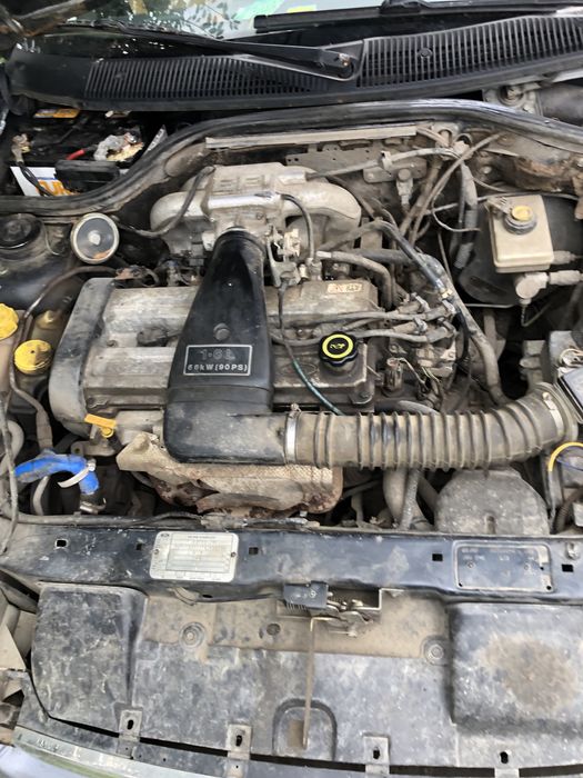 Форд Ескорт 1.6 інжектор