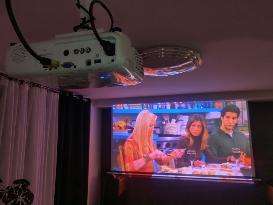 Projektor Epson EH-TW610 tylko 103h pracy