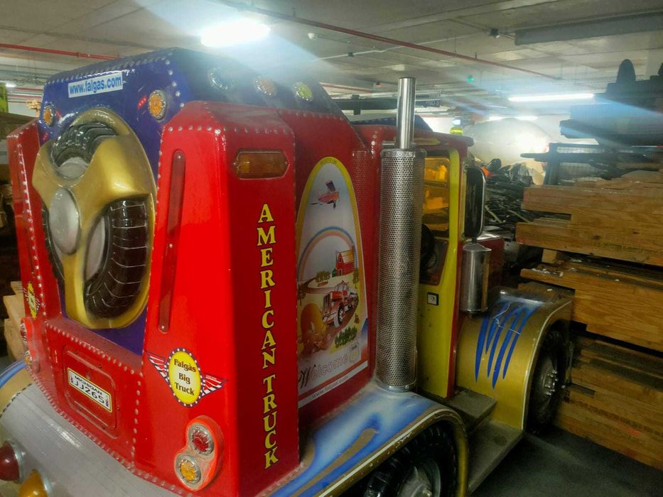 Equipamento de Diversão Infantil - "Kiddie Rides" à Venda