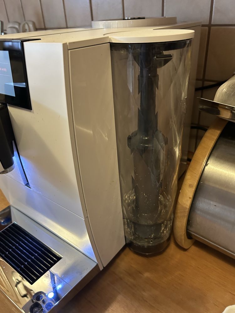 Ekspres JURA ENA 8 Full Nordic White (EC)