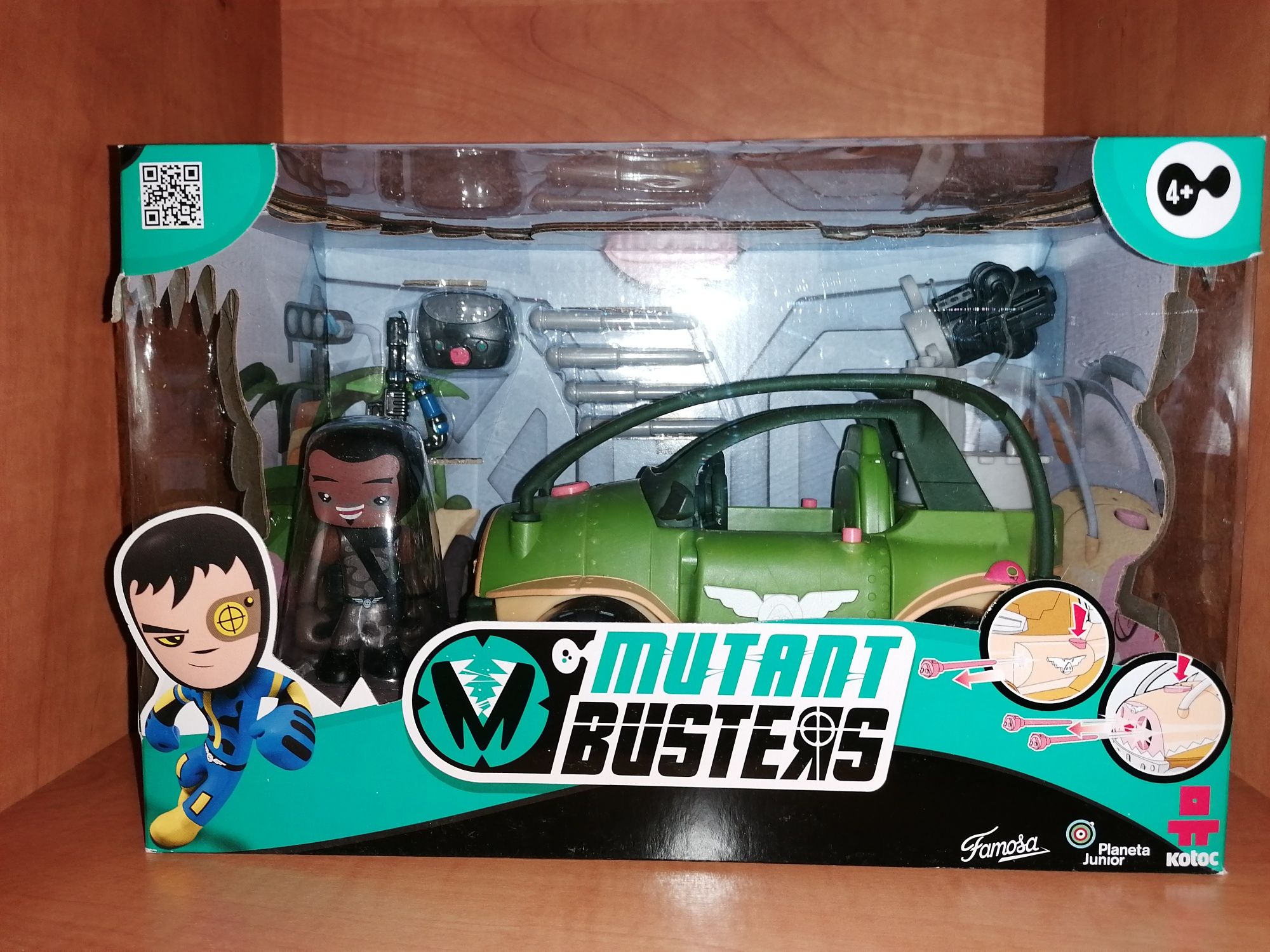 NOVOS na Caixa - Veículos e Figuras Mutant Busters Resistência Famosa