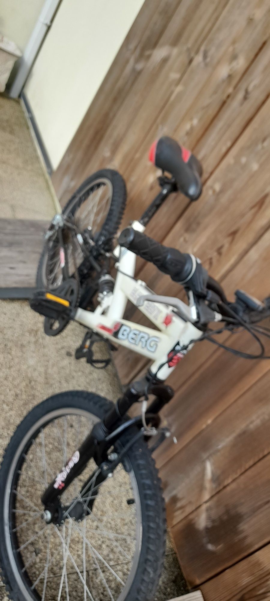 Bicicleta dupla suspensão roda 20