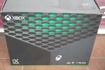 Konsola Microsoft Xbox Series X 1 TB SSD+ Pad Super Stan Gwarancja