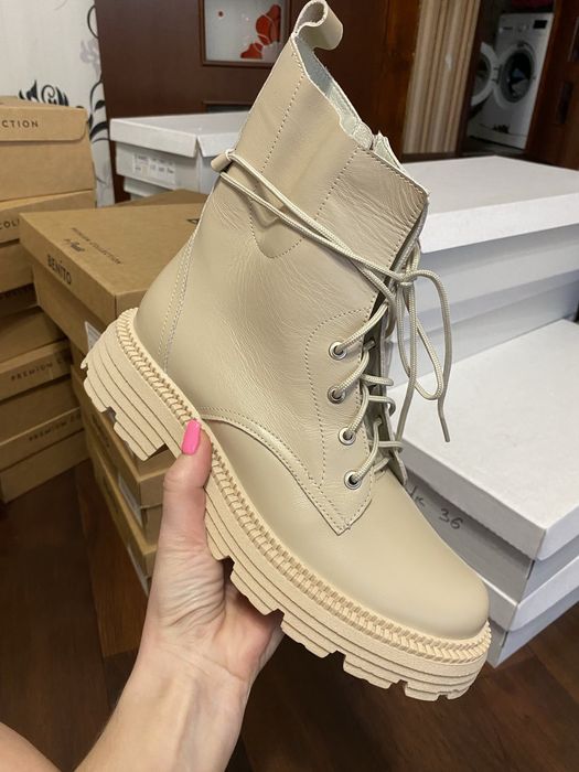 Ботинки жіночі шкіряні