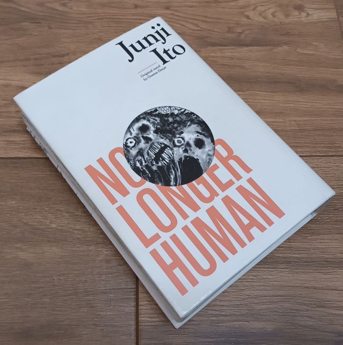 Mangá "No longer human" de Junji Ito em inglês