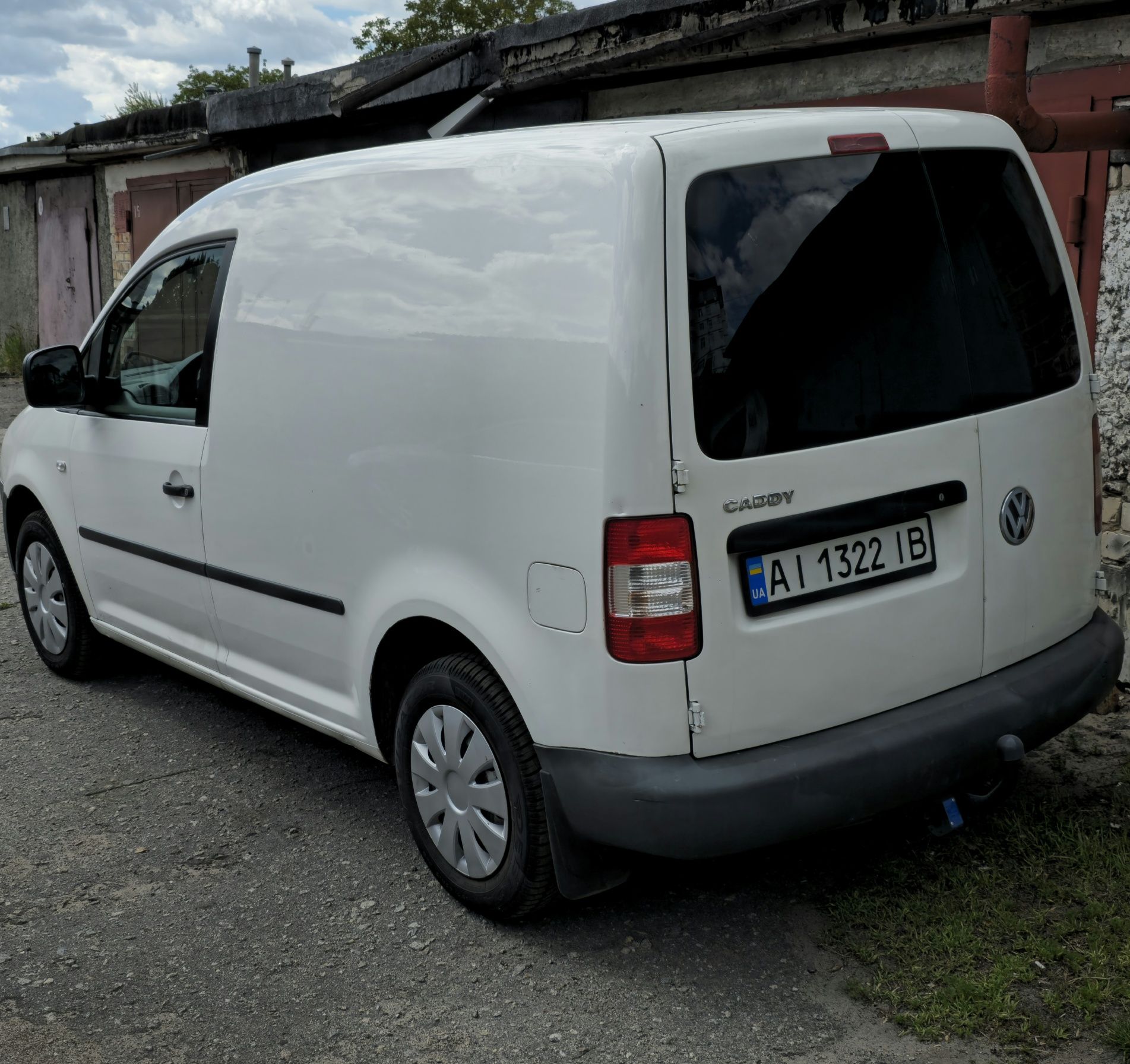 VW CADDY 2.0 дизель 2007